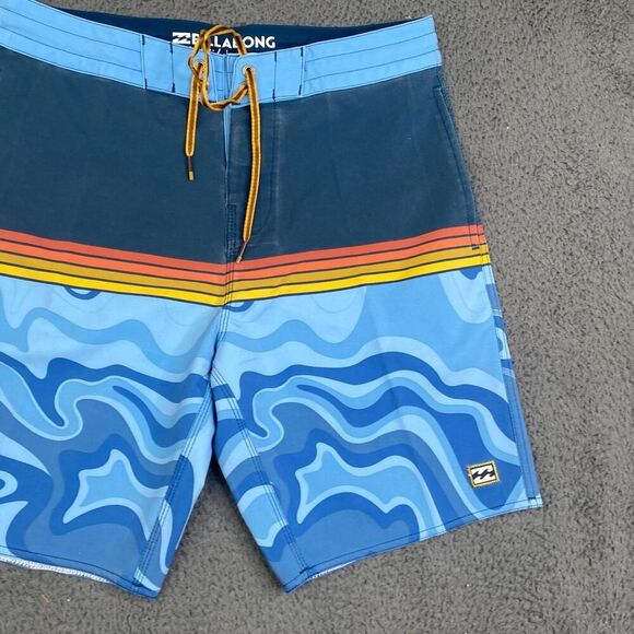 Billabong Lo Tides Board Shorts size 28 (30 Meas) Stretch Comfort Skater Surf - Picture 3 of 11